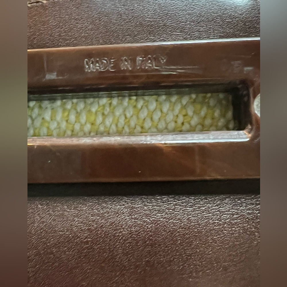 🌟FINAL🌟 1980s Vintage Ferragamo Heavy Brown Leather Shoulder Bag. - Picture 7 of 14